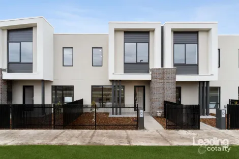 12 Surfie Walk, Sunbury, VIC 3429