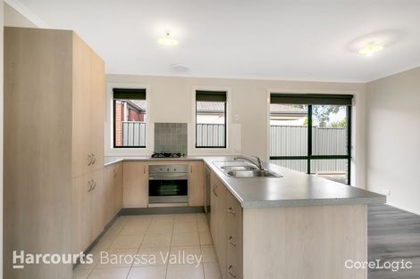 Property photo of 18 Oakwood Circuit Munno Para West SA 5115