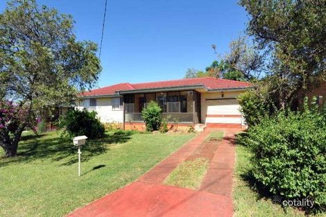 9 Brown St, Rockville, QLD 4350