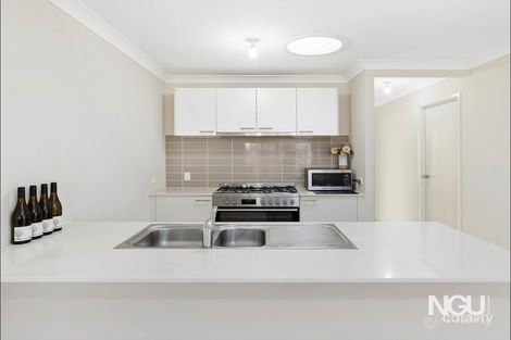 Property photo of 6 Daybreak Street Spring Mountain QLD 4300