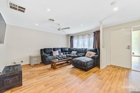 Property photo of 6 Claire Close Pakenham VIC 3810