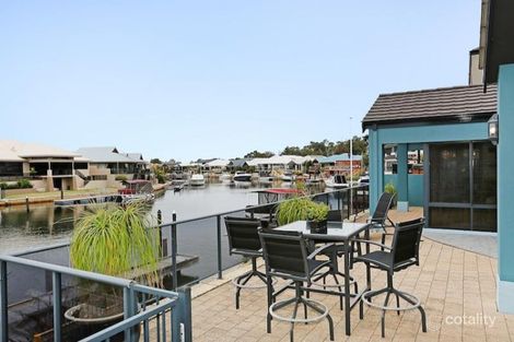 Property photo of 12 Syrenka Turn Halls Head WA 6210