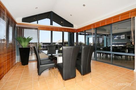 Property photo of 12 Syrenka Turn Halls Head WA 6210