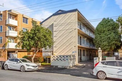 9/53 DE CARLE ST, BRUNSWICK, VIC 3056