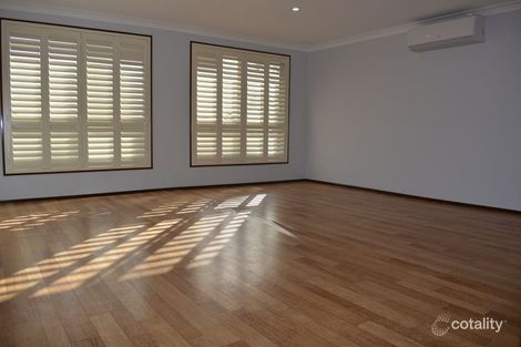 Property photo of 44 Downes Crescent Currans Hill NSW 2567