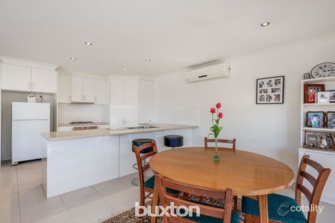 Property photo of 2/13 Matthews Street Grovedale VIC 3216