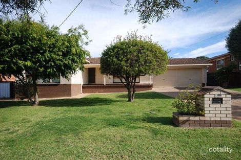 6 Merinda Cres, Kooringal, NSW 2650