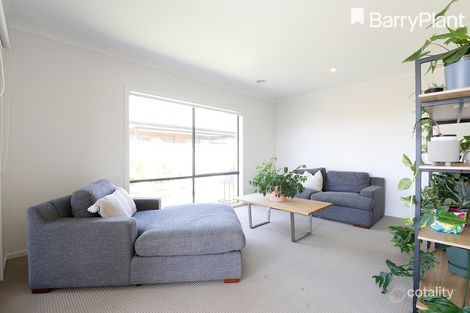 Property photo of 19 Cortula Road Cranbourne East VIC 3977