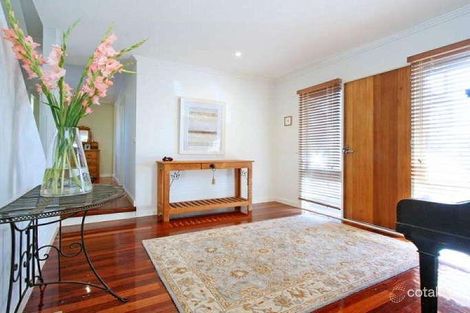 Property photo of 10 Harleston Road Mount Eliza VIC 3930