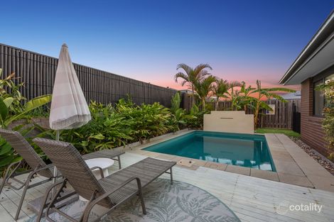 Property photo of 13 Greenview Avenue South Ripley QLD 4306