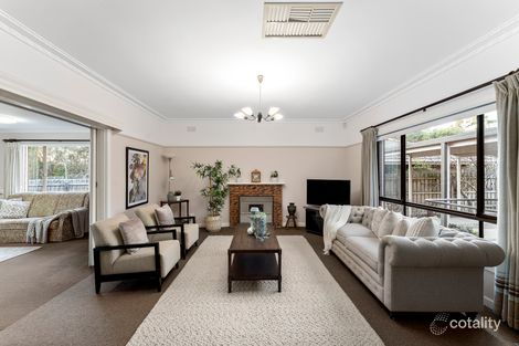 Property photo of 5 Ananda Court Watsonia VIC 3087