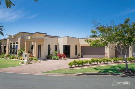 Property photo of 2557 Cressbrook Drive Hope Island QLD 4212