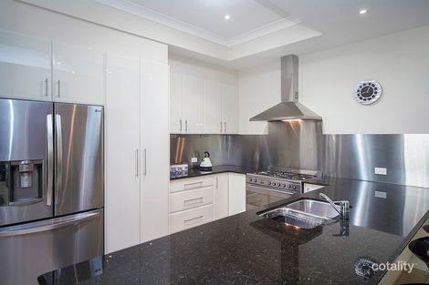 Property photo of 2557 Cressbrook Drive Hope Island QLD 4212