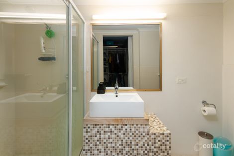 Property photo of 17/8 Paradise Parade Paradise Point QLD 4216