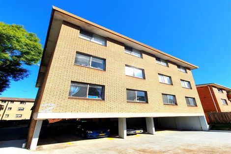 8/2 Olive St, Liverpool, NSW 2170