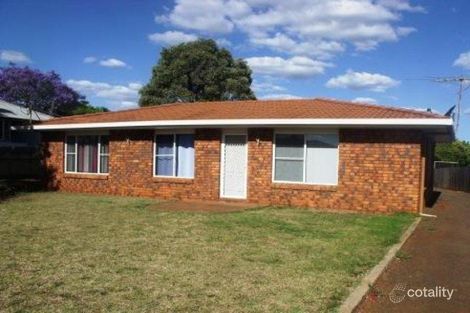 6 Savoy Ct, Kingaroy, QLD 4610