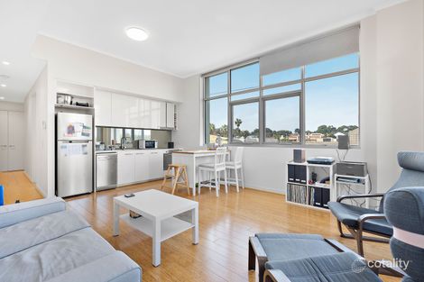 3/3 Silas St, East Fremantle, WA 6158