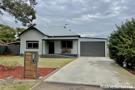 Property photo of 5 Willawong Street Young NSW 2594