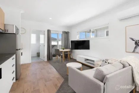 Property photo of 1/27 Stanley Road Camp Hill QLD 4152