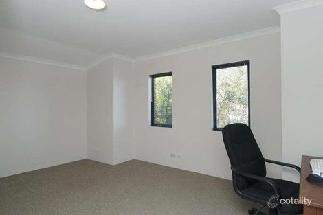 Property photo of 1 Carinta Court Ellenbrook WA 6069