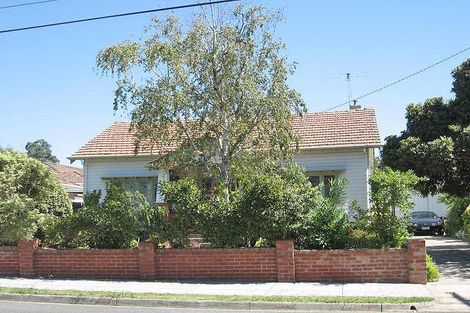 19 Clyde St, Kew East, VIC 3102