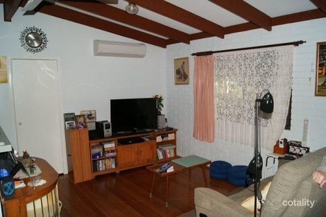 Property photo of 16 Moore Street Elliott Heads QLD 4670