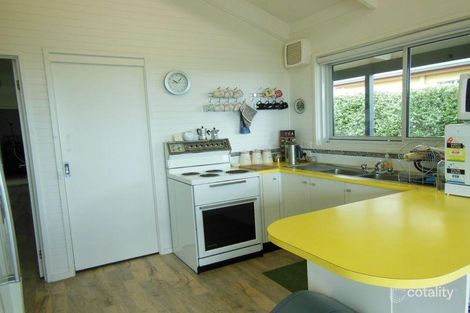 Property photo of 24 Abalone Avenue Lakes Entrance VIC 3909