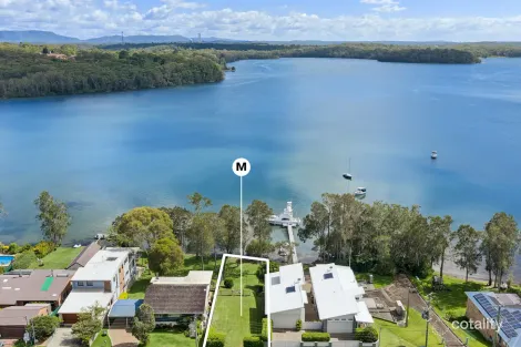 1B SHORT ST, WYEE POINT, NSW 2259