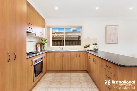 Property photo of 1/34 Kelvin Grove Werribee VIC 3030