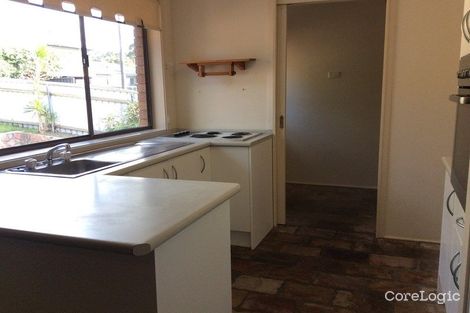 Property photo of 25 Amsdale Avenue Macquarie Hills NSW 2285