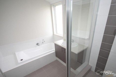 Property photo of 2B Pluto Drive Australind WA 6233