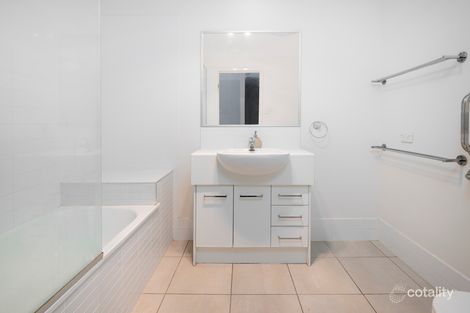 Property photo of 2/2-24 Macarthy Road Marsden QLD 4132