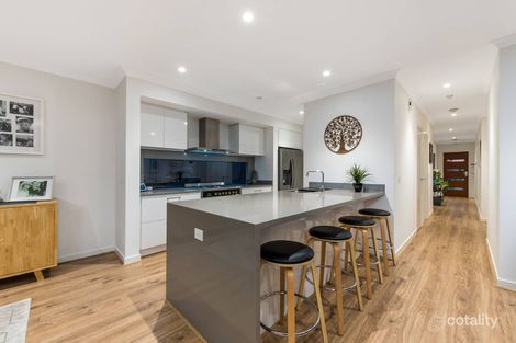 Property photo of 19 Pleasant Way Keysborough VIC 3173