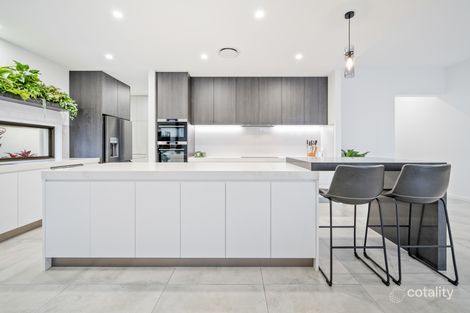 Property photo of 56 Serenity Boulevard Helensvale QLD 4212