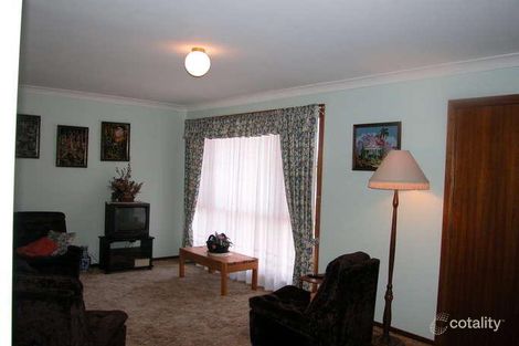 Property photo of 39 Eric Fenning Drive Surf Beach NSW 2536