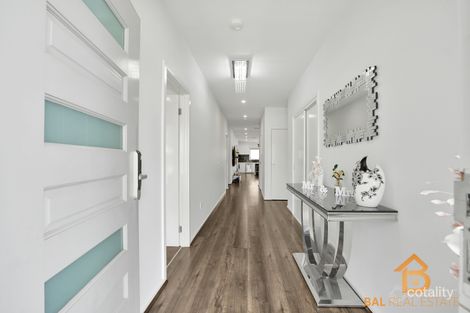 Property photo of 13 Angove Drive Tarneit VIC 3029