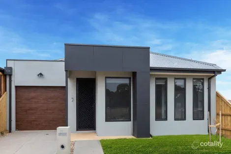 31 Frank Ave, Truganina, VIC 3029