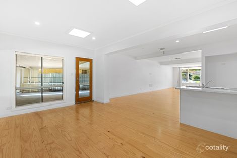 Property photo of 27 Warwick Grove Morphett Vale SA 5162