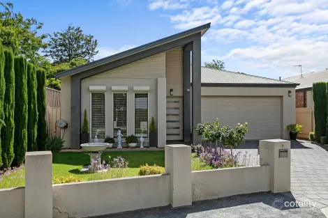 4 Strickland St, Clare, SA 5453