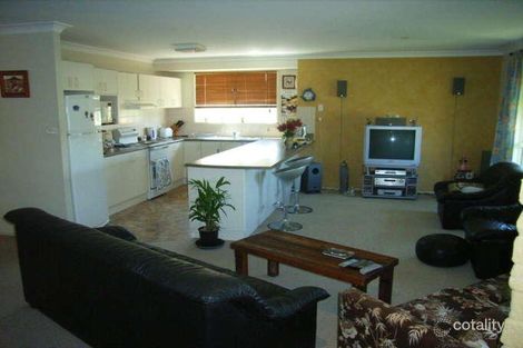 Property photo of 33 St Kitts Way Bonny Hills NSW 2445