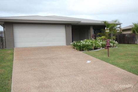 Property photo of 30 Daintree Drive Bushland Beach QLD 4818