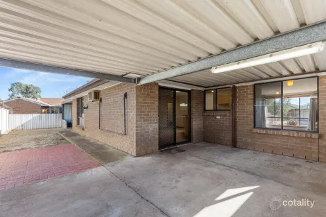 Property photo of 14 Cimaron Close Morphett Vale SA 5162