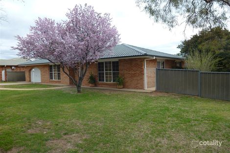 Property photo of 6 Narran Place Dubbo NSW 2830