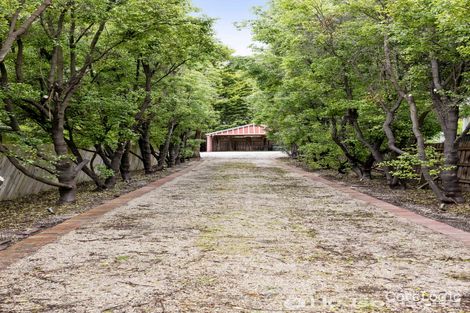 Property photo of 37 Forest Court Templestowe VIC 3106