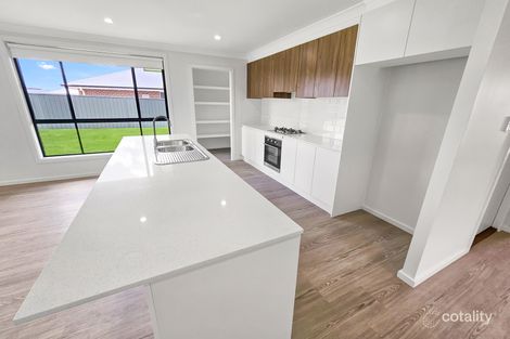 Property photo of 40 Knox Crescent Caerleon NSW 2850