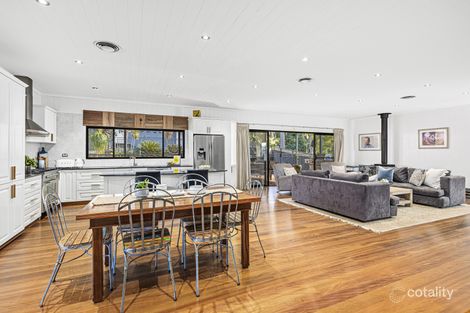 22 Stafford Rd, Mount Kembla, NSW 2526