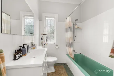 Property photo of 105 Dickenson Street Carina QLD 4152