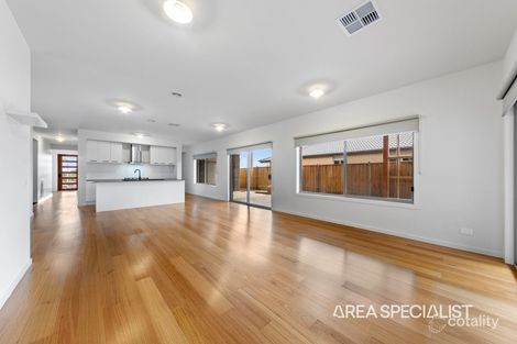 Property photo of 14 Davallia Crescent Drouin VIC 3818
