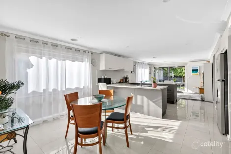 Property photo of 10 Stein Avenue Armstrong Creek VIC 3217