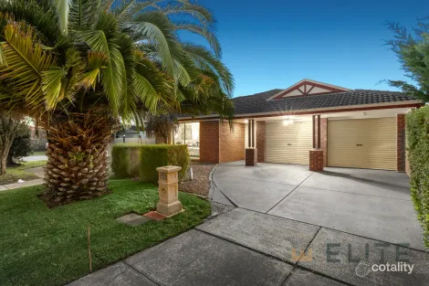 24 BOUNTY WAY, BERWICK, VIC 3806